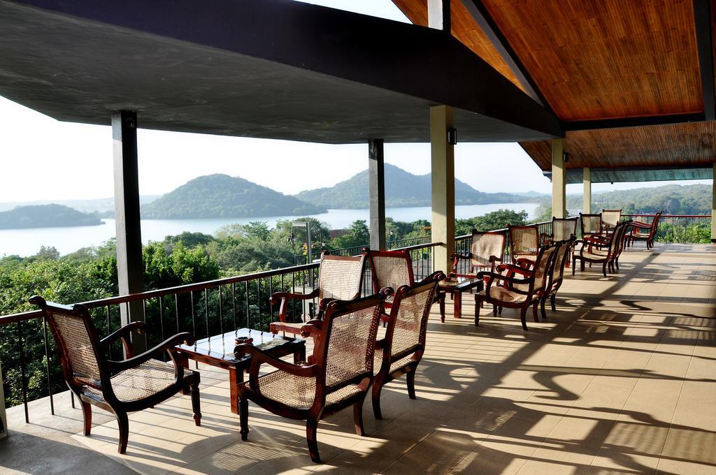 Giritale Hotel Polonnaruwa Exterior foto